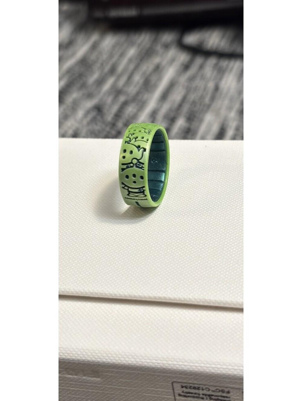 ENSO Smart Ring Silicone Cover Green Arcade Claw Design Size 6
